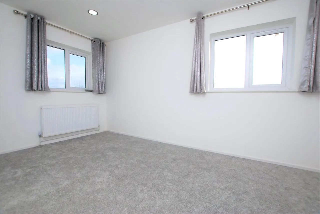 Guildford Park Avenue, Guildford, GU2, photo 8