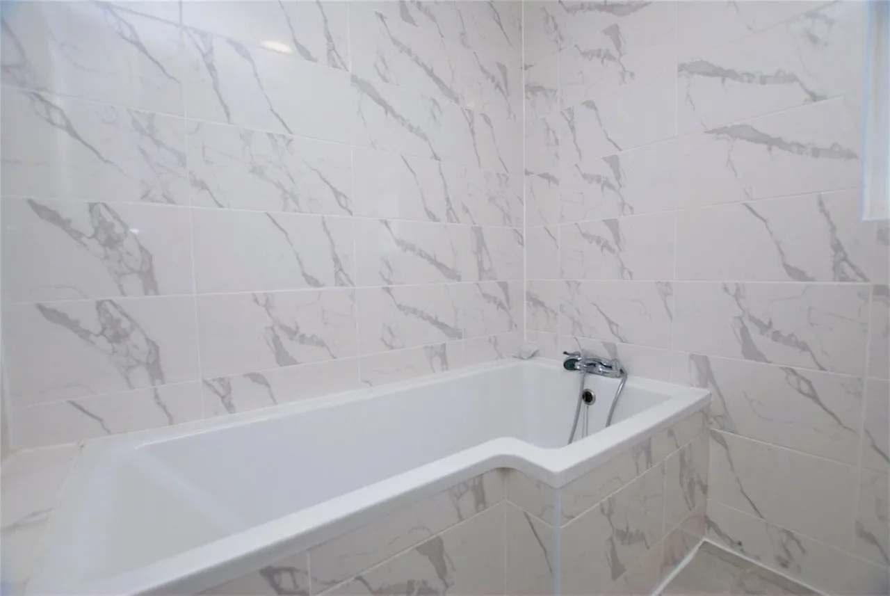 Guildford Park Avenue, Guildford, GU2, photo 10