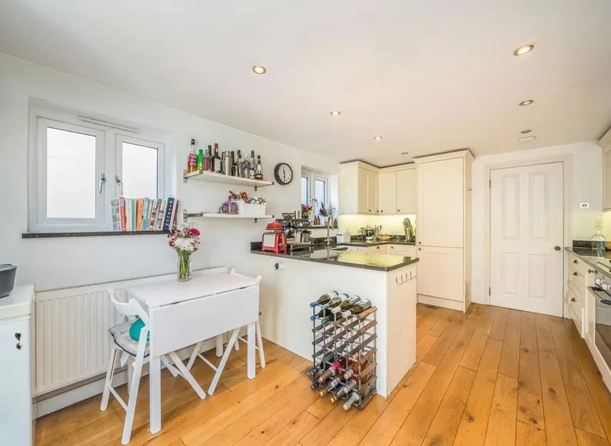Andalus Road, Stockwell, SW9, photo 3
