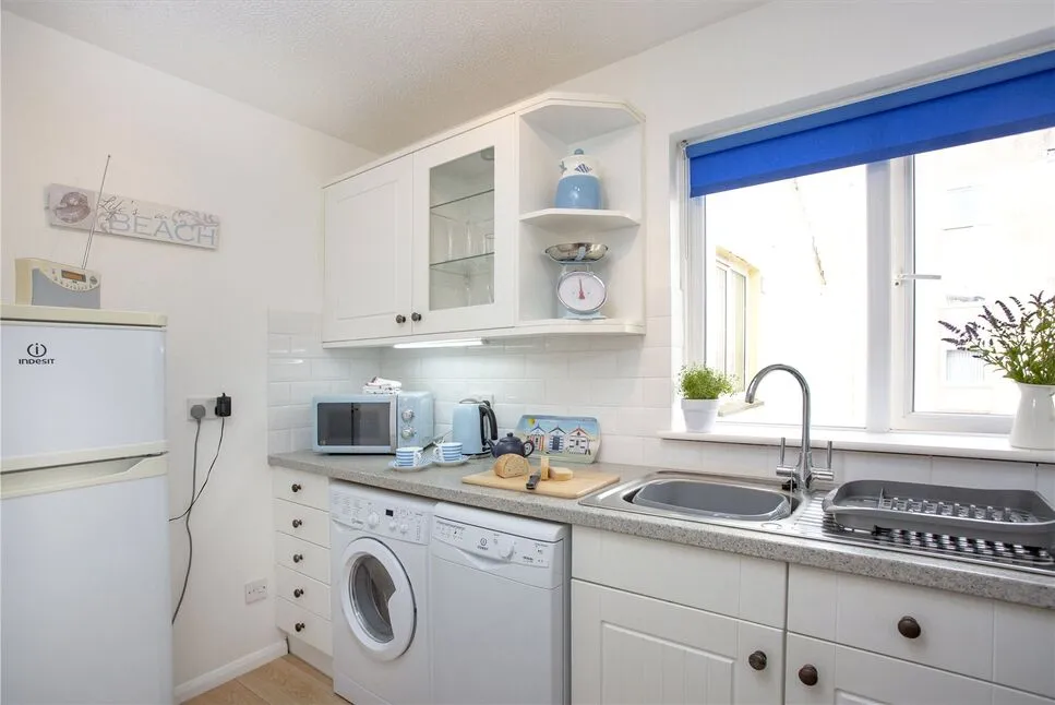 Western Court, Sidmouth, Devon, EX10, photo 5
