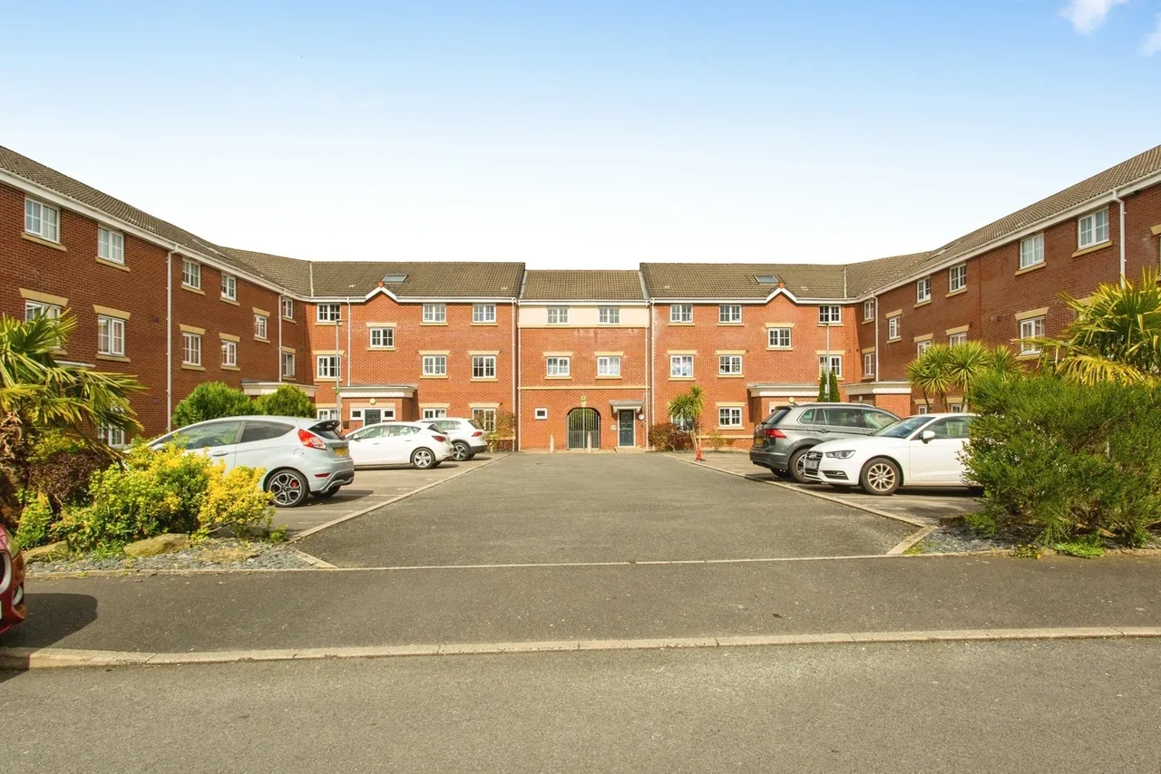 1 bed flat for sale — Brampton Drive, Bamber Bridge, Preston, Lancashire, PR5