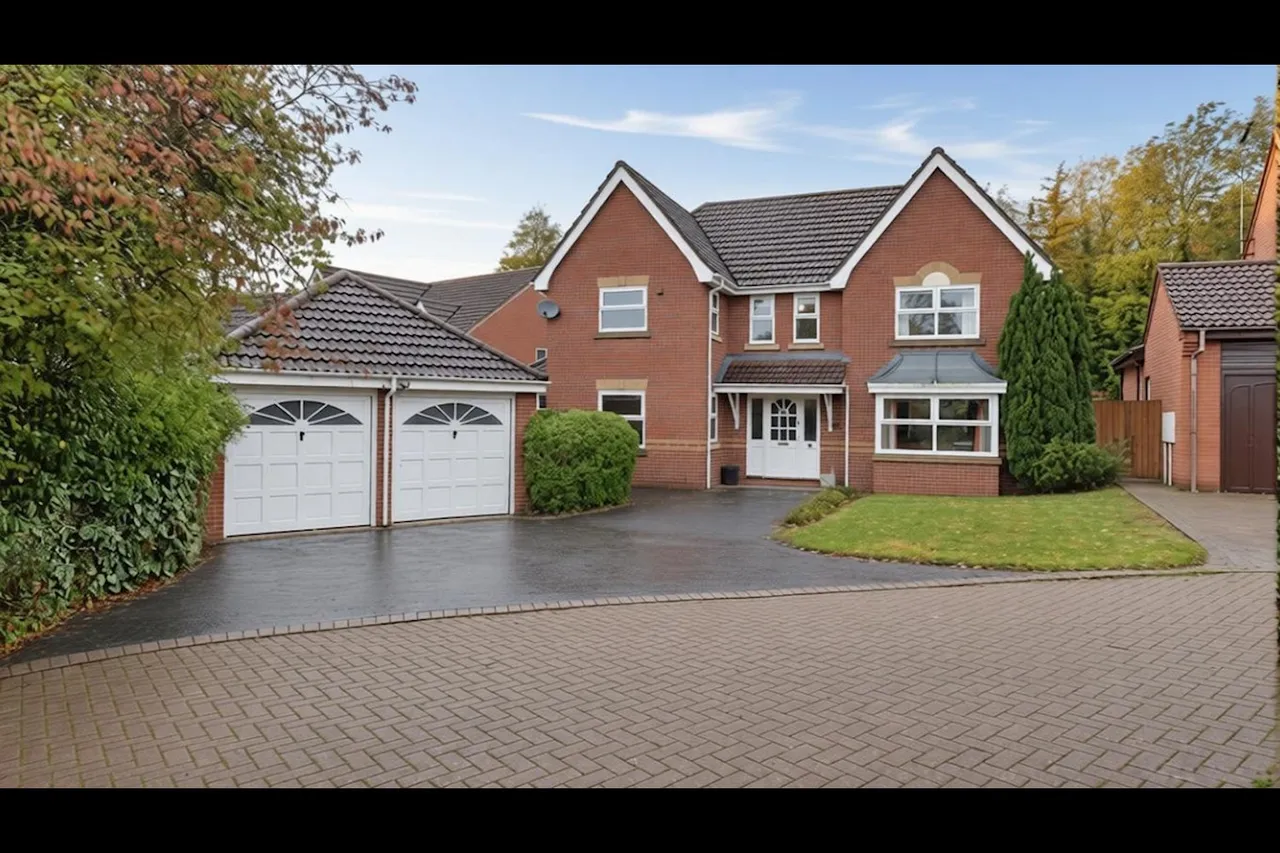 4 bed house for sale, Brunwyn Close, Bury St Edmunds, IP32