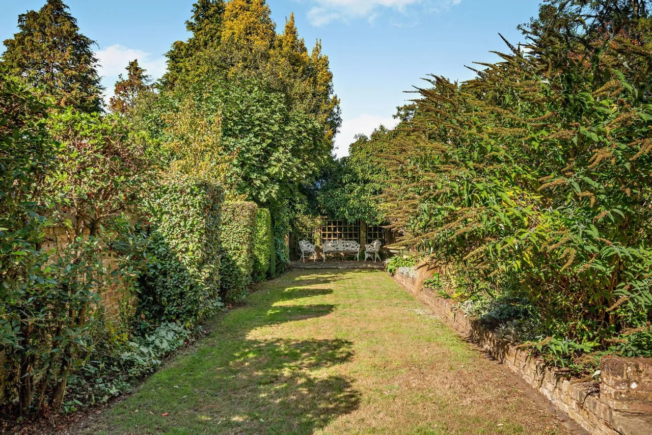 London Road, Chalfont St. Giles, HP8, photo 18