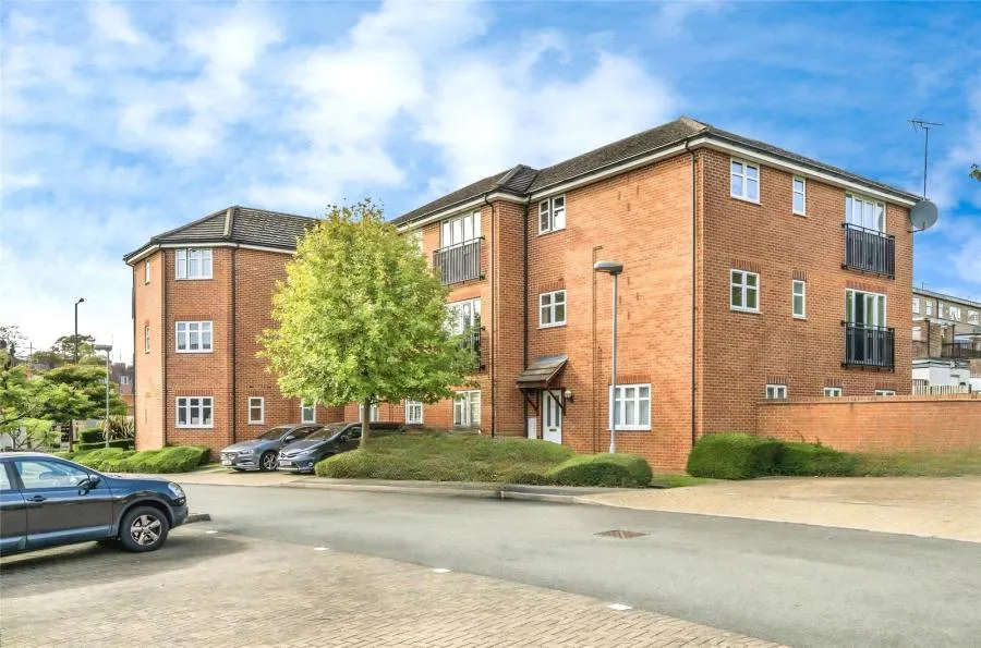 2 bed flat for sale, Haunch Close, Birmingham, B13