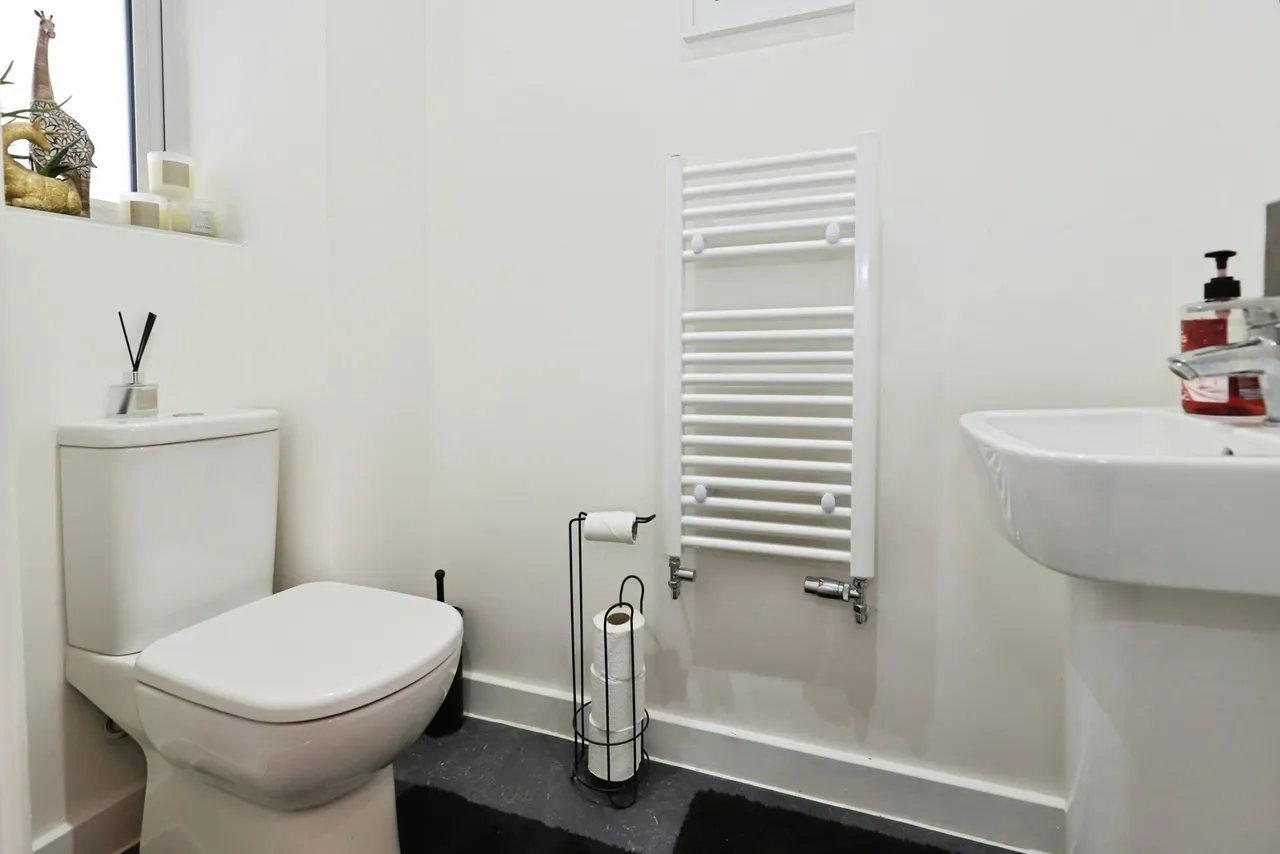 Juniper Avenue, Wolverhampton, WV10, photo 12