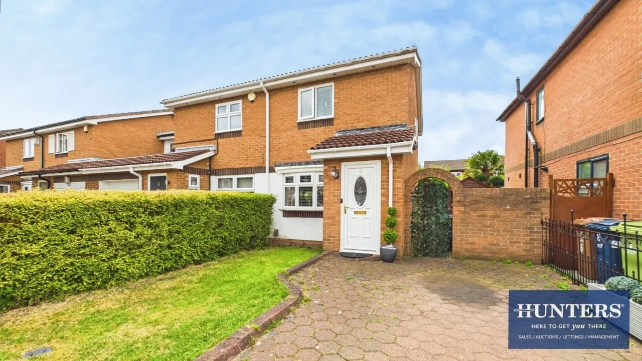 2 bed house for sale, Donington Close, Fulford Grange, SR5
