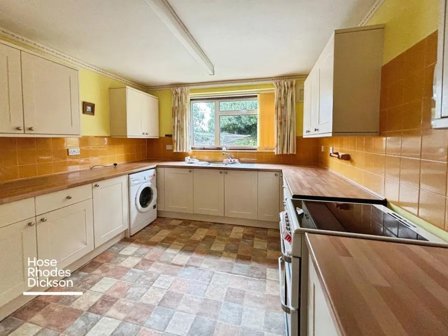 Howard Road, Shanklin, PO37, photo 2