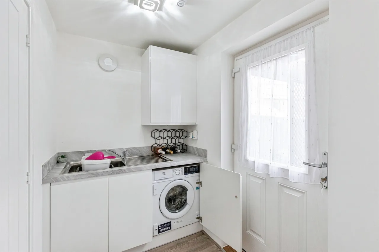 Eleanor Drive, Wellingborough, NN8, photo 6