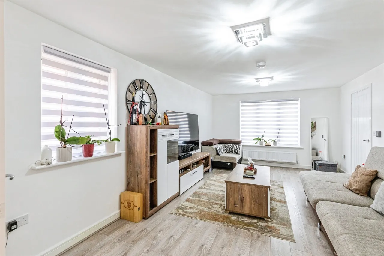 Eleanor Drive, Wellingborough, NN8, photo 3