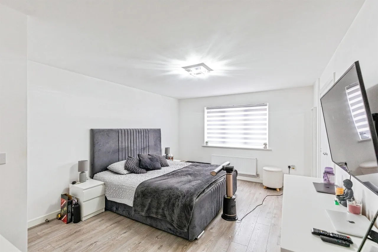 Eleanor Drive, Wellingborough, NN8, photo 8