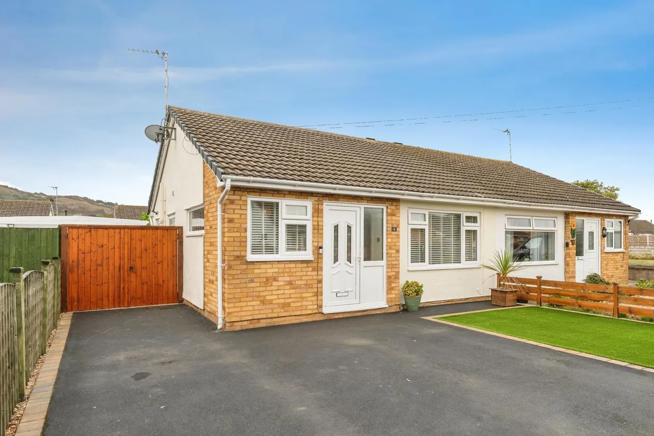 Rochester Drive, Prestatyn, LL19, photo 16