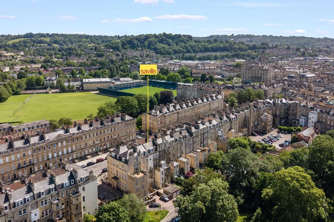 Great Pulteney Street, Bath, Somerset, BA2 4BR, photo 2