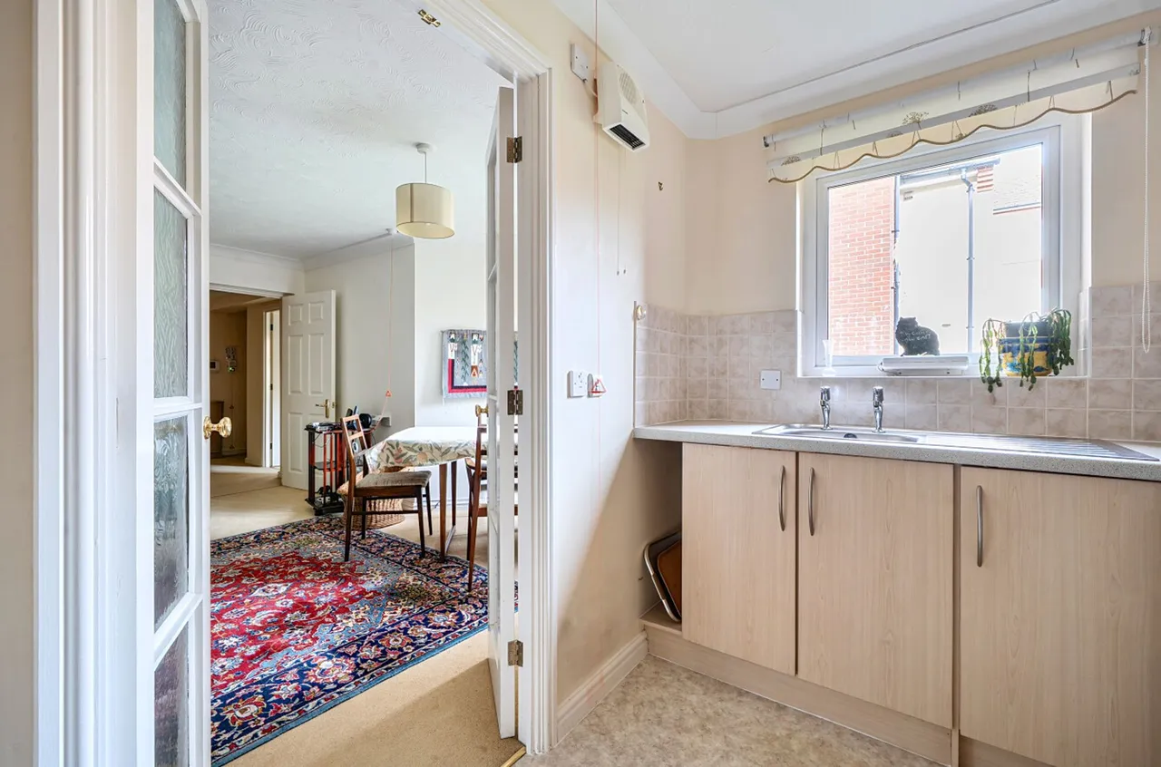 Stockbridge Road, Chichester, PO19, photo 8