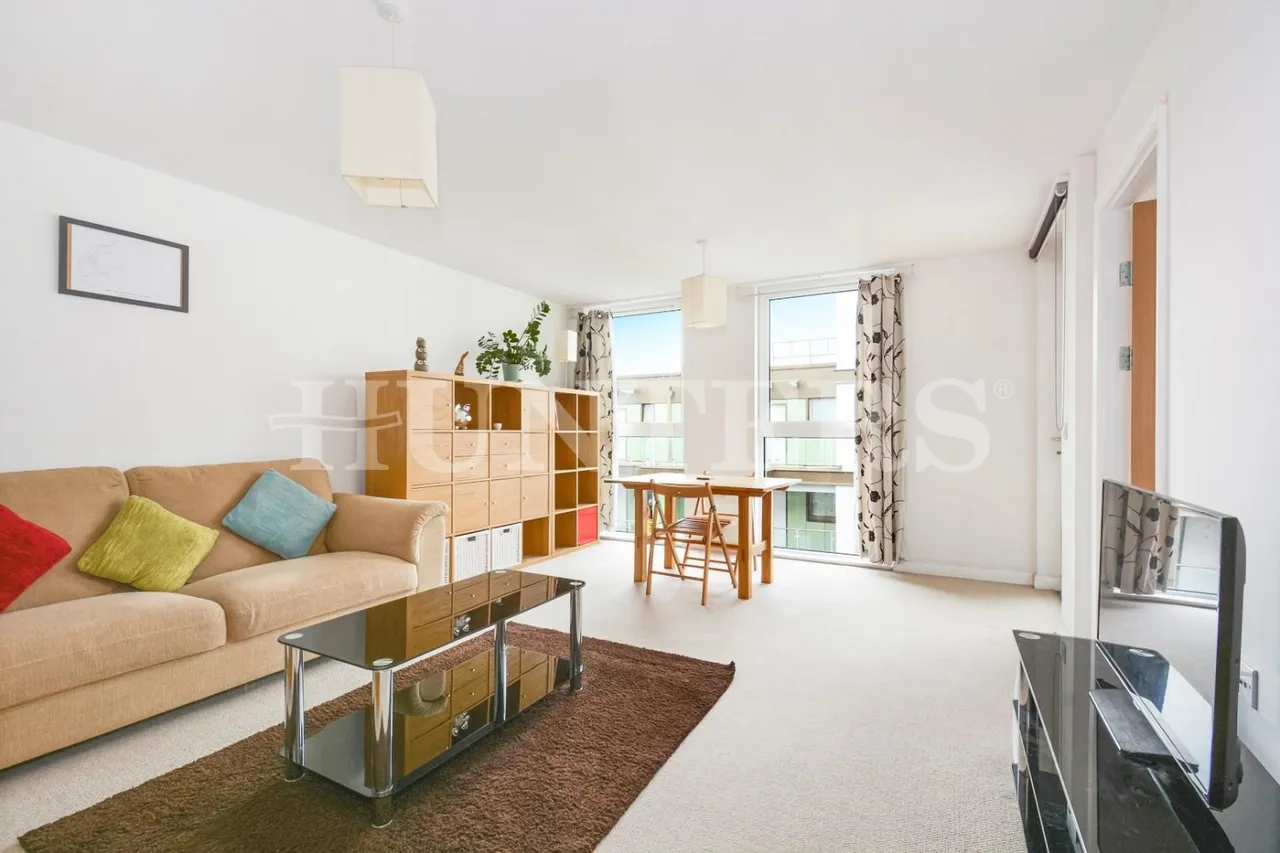 2 bed flat for sale — Coppermill Heights, London, N17