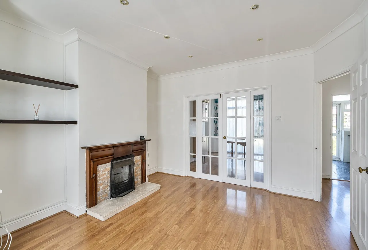 Princes Avenue, London, NW9 9JE, photo 2