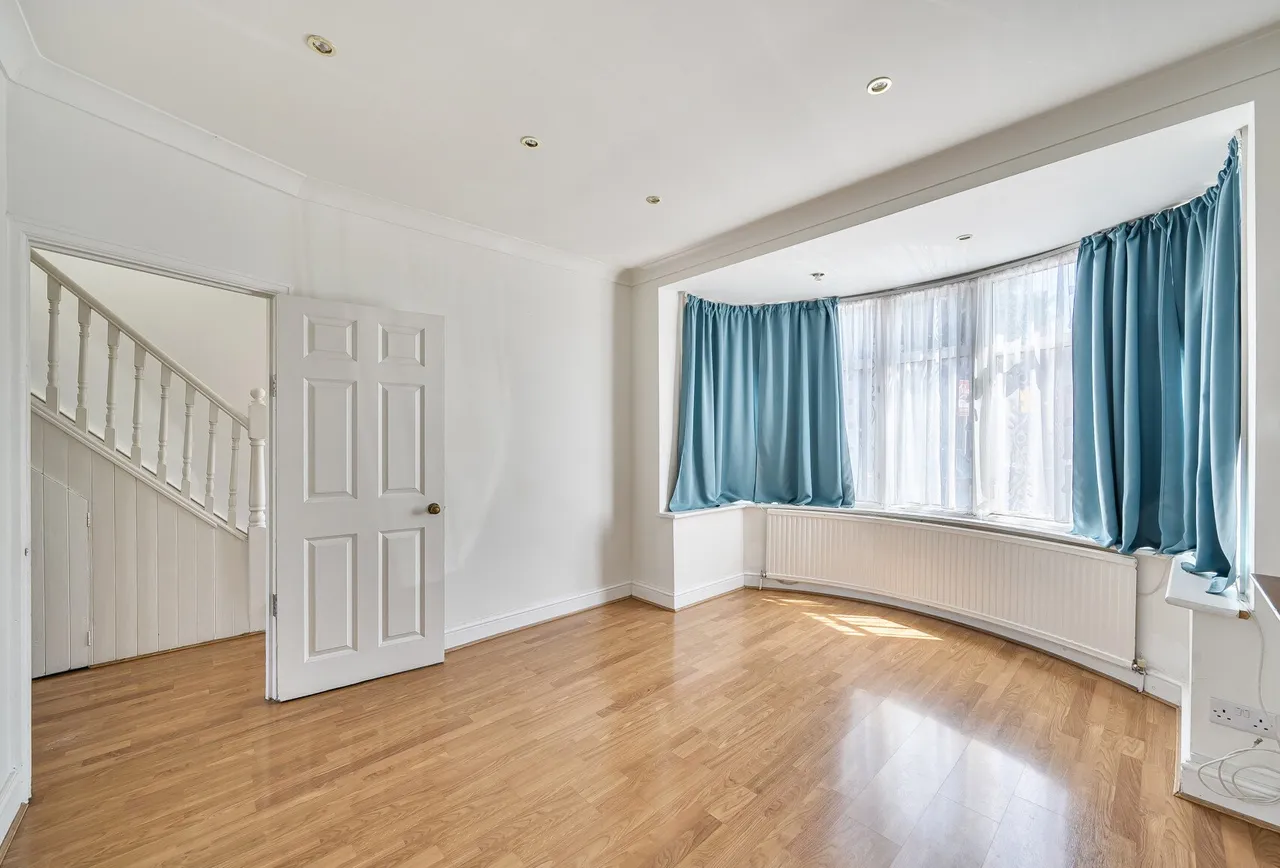 Princes Avenue, London, NW9 9JE, photo 3