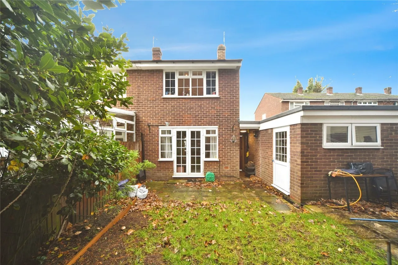 Pine Close, Southgate, London, N14, photo 4