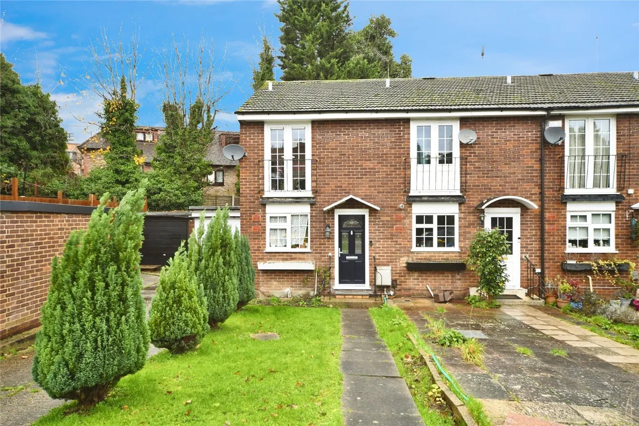 2 bed house for sale — Pine Close, Southgate, London, N14