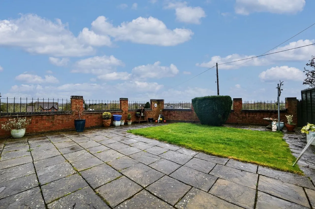 Main Road, Ansty, CV7, photo 14