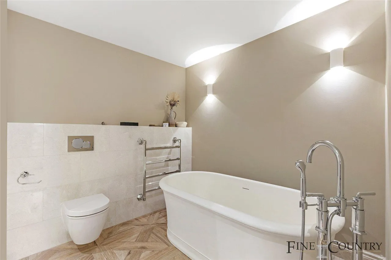 Brondesbury Villas, London, photo 14