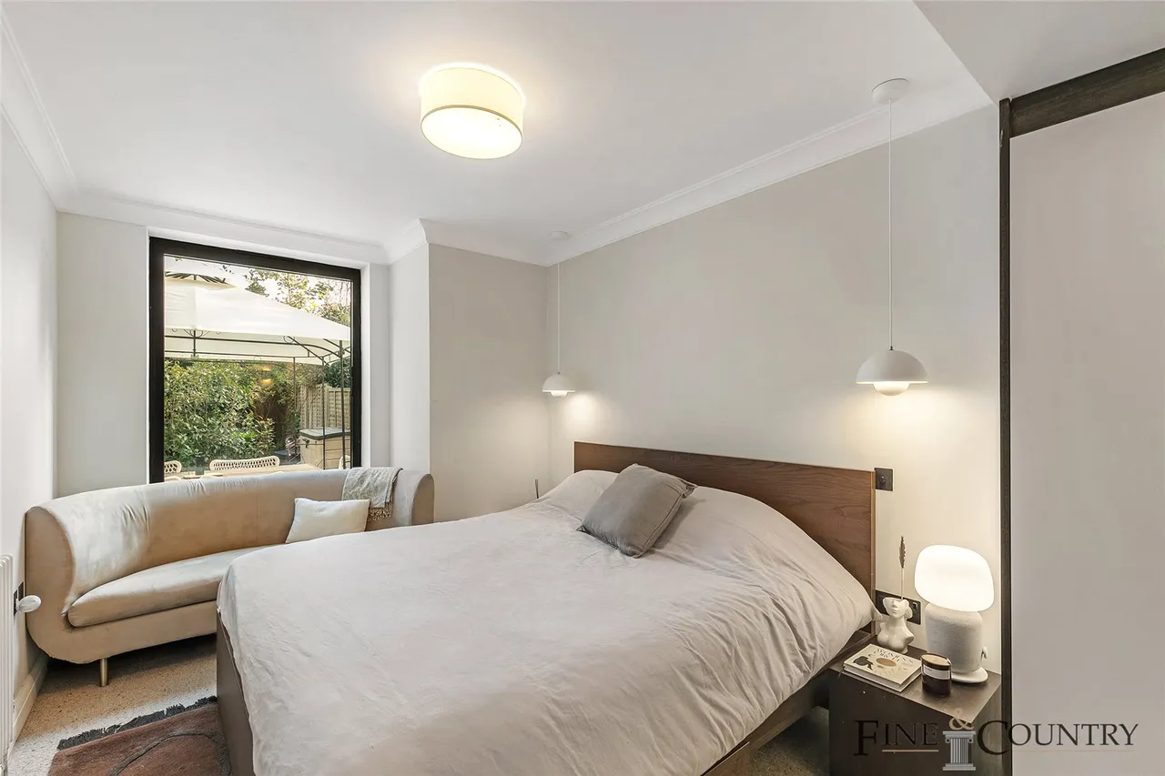 Brondesbury Villas, London, photo 10