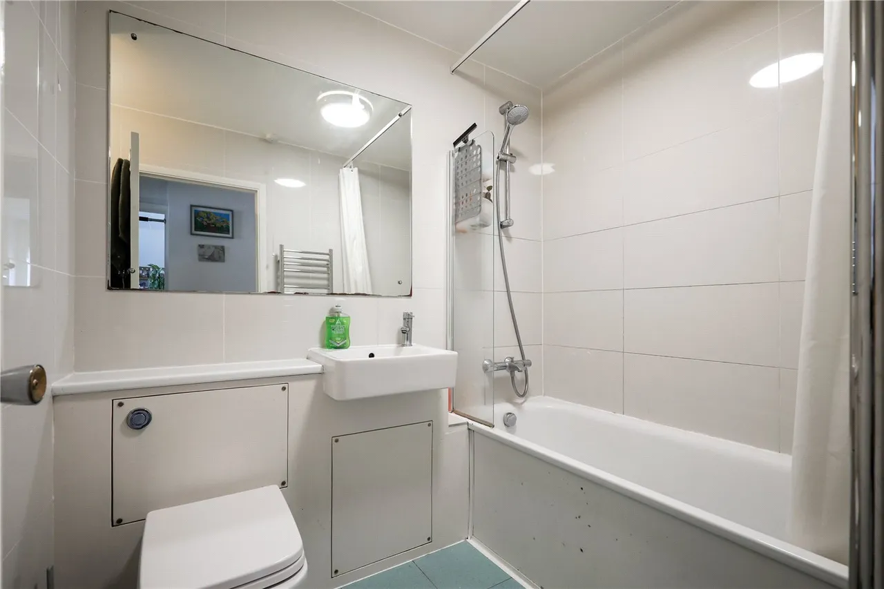 Balmain Close, London, W5, photo 7