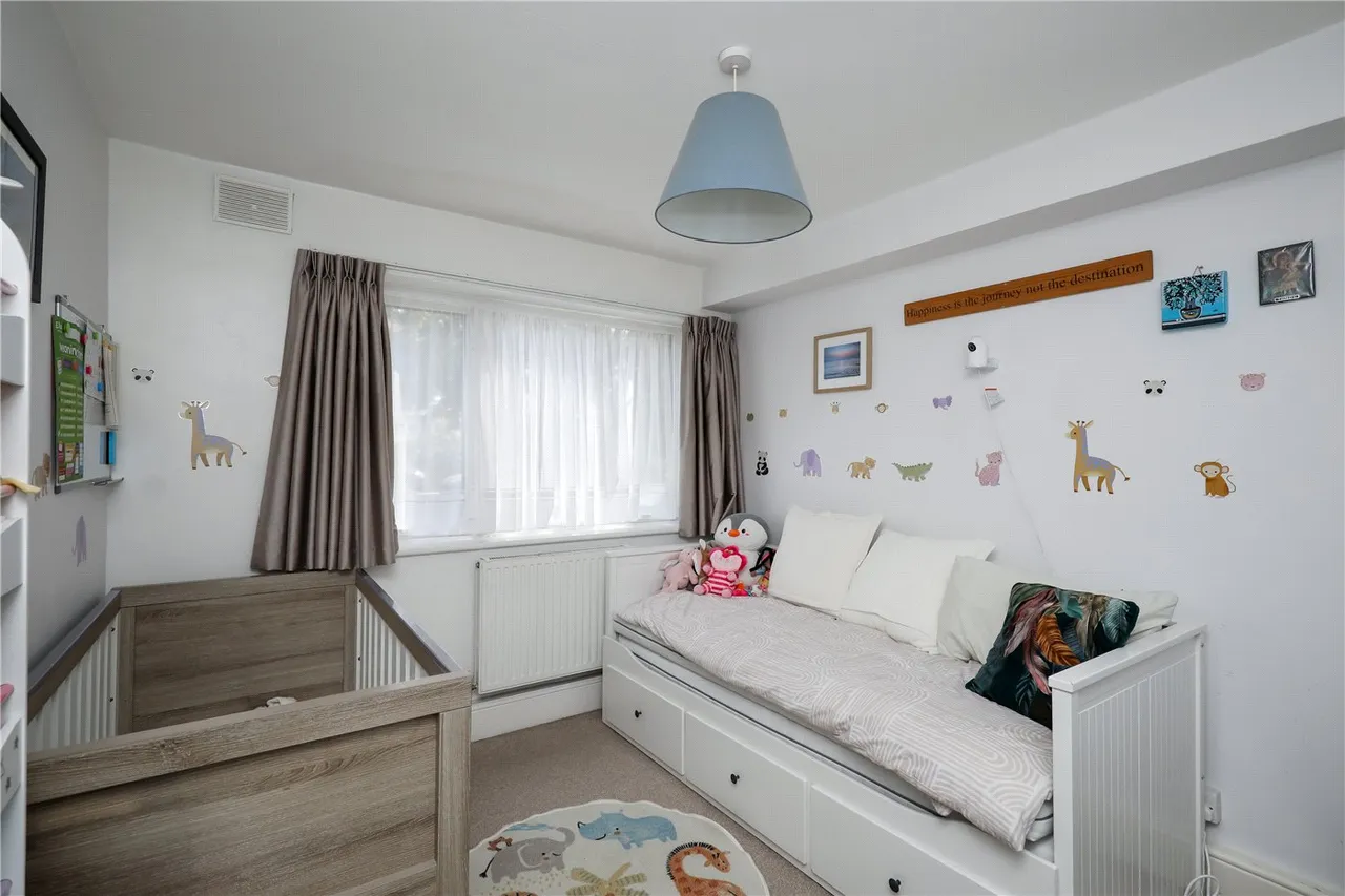 Balmain Close, London, W5, photo 6