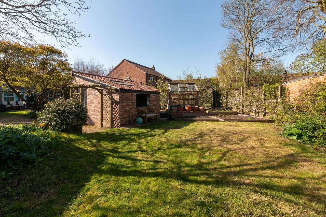 Main Road, Cotgrave, NG12, photo 33