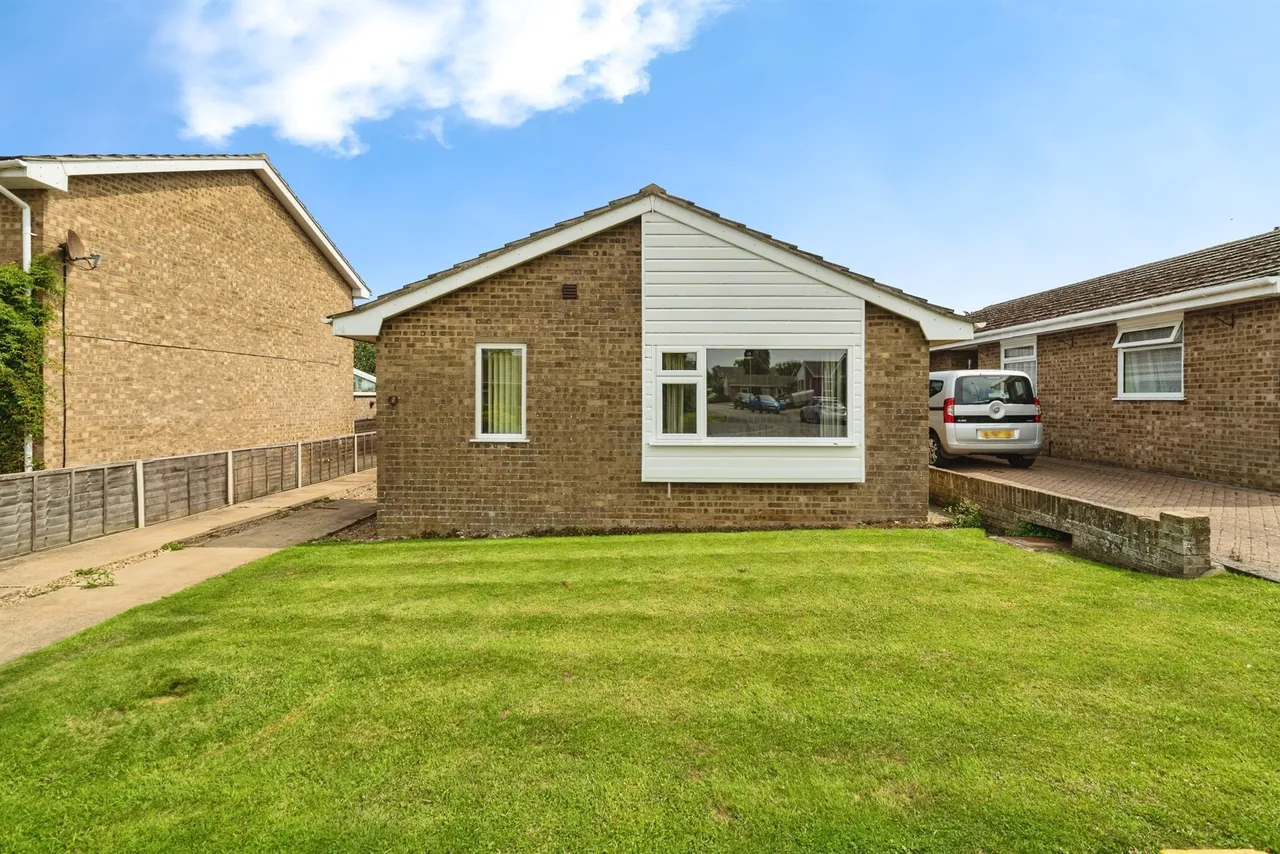 3 bed house for sale, Mayfield Drive, Cromer, NR27