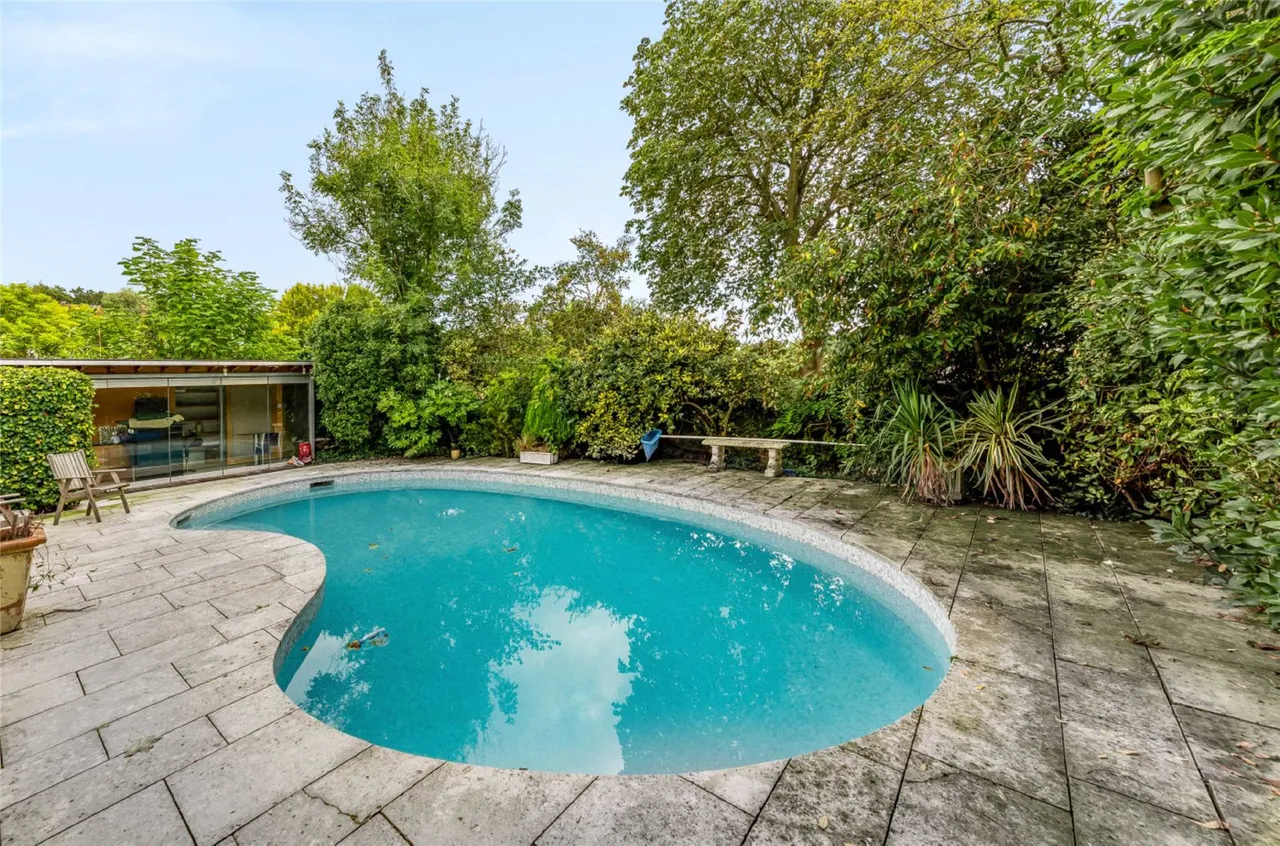 Beech Hill Avenue, Hadley Wood, EN4 0LN, photo 2