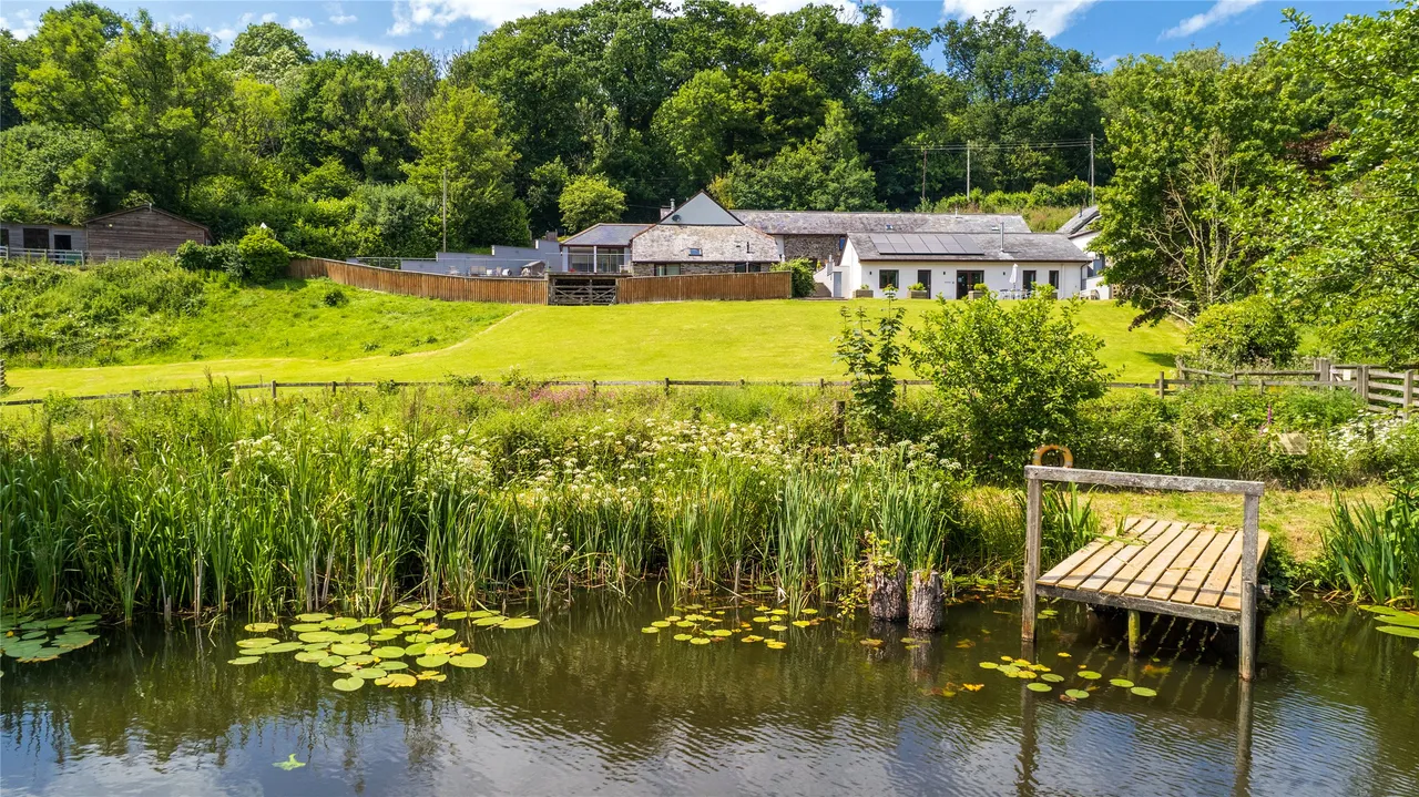 17 bed house for sale, Seven Characterful Cottages & 4.5 Acres, West Down, EX34
