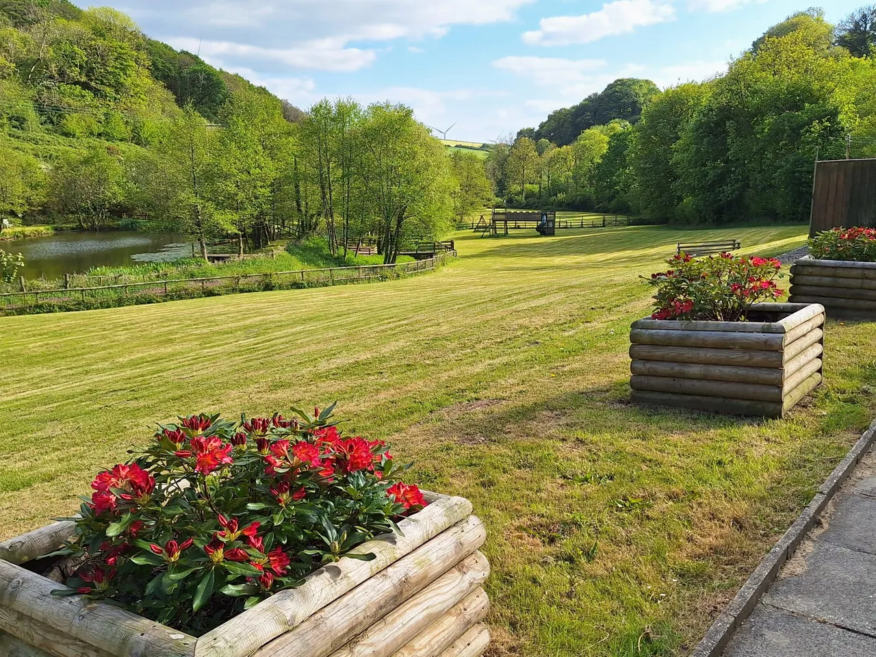 Seven Characterful Cottages & 4.5 Acres, West Down, EX34, photo 4
