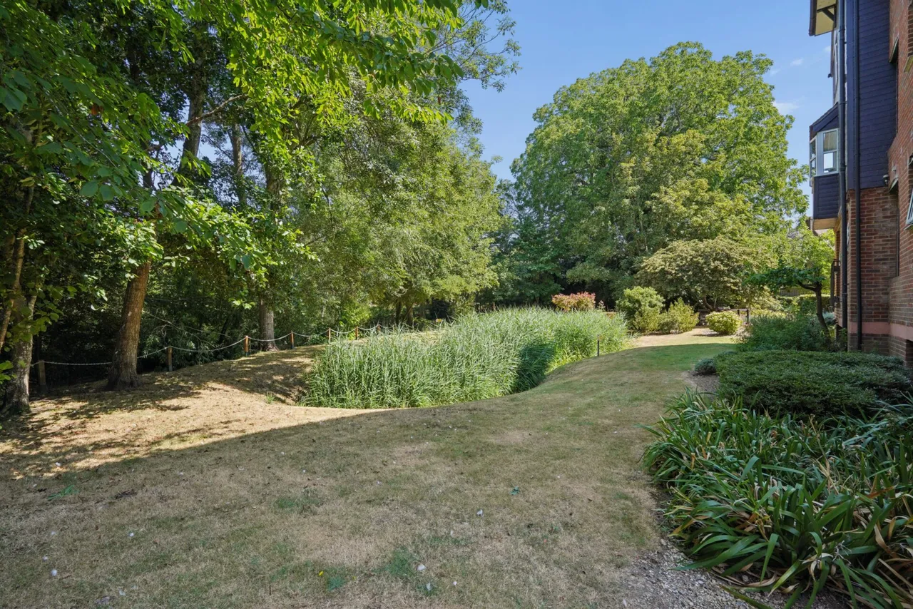 Mill Stream Court, Abingdon, OX14, photo 10