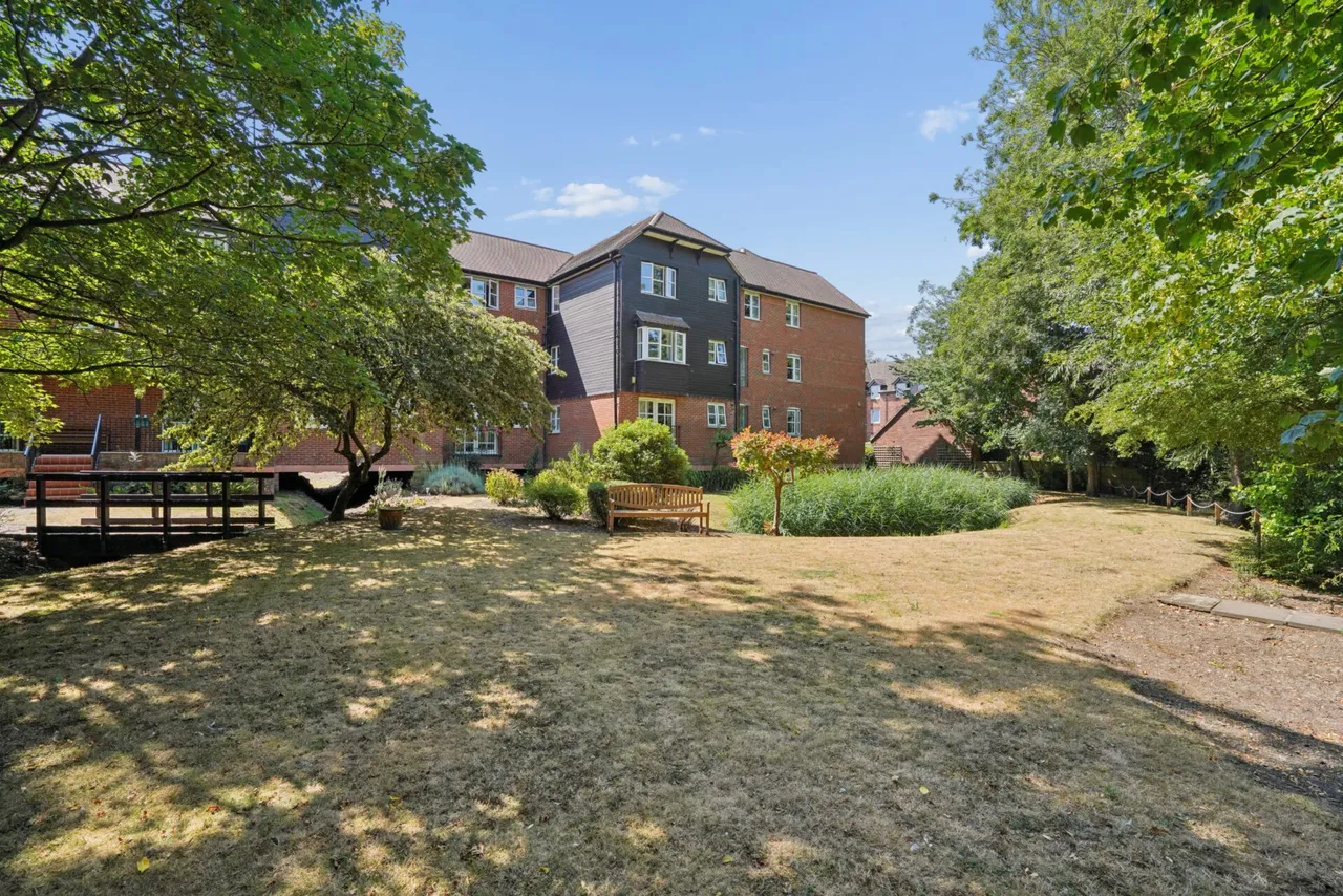 Mill Stream Court, Abingdon, OX14, photo 2