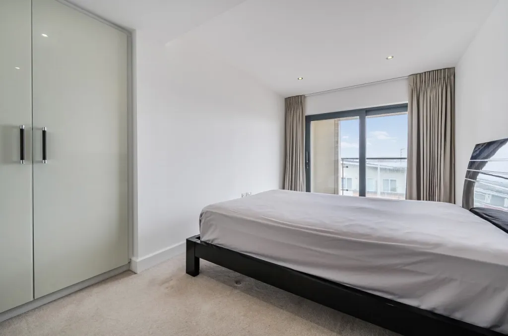 Boulevard Drive, Beaufort Park, NW9, photo 15