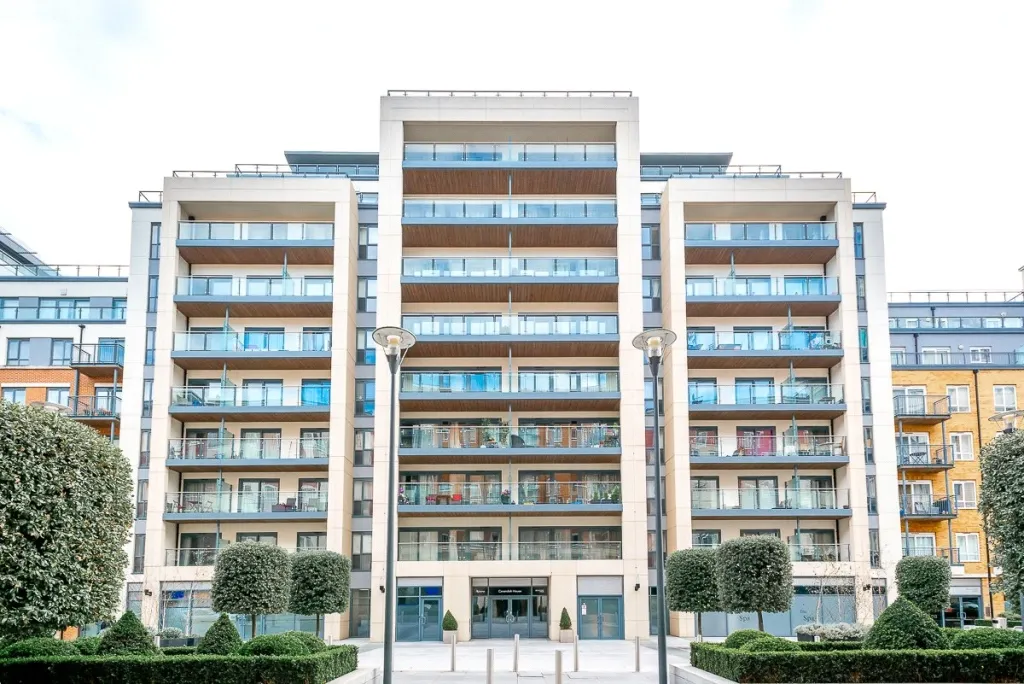 3 bed flat for sale, Boulevard Drive, Beaufort Park, NW9