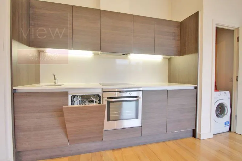 Crampton Street, London SE17 3BU, photo 5