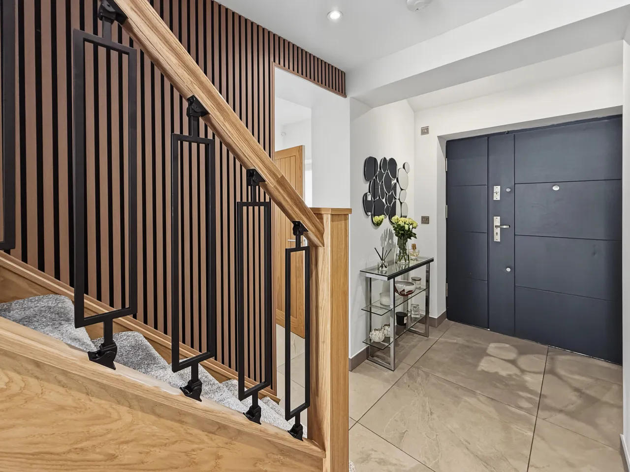 Butterstile Lane, Prestwich, M25, photo 6