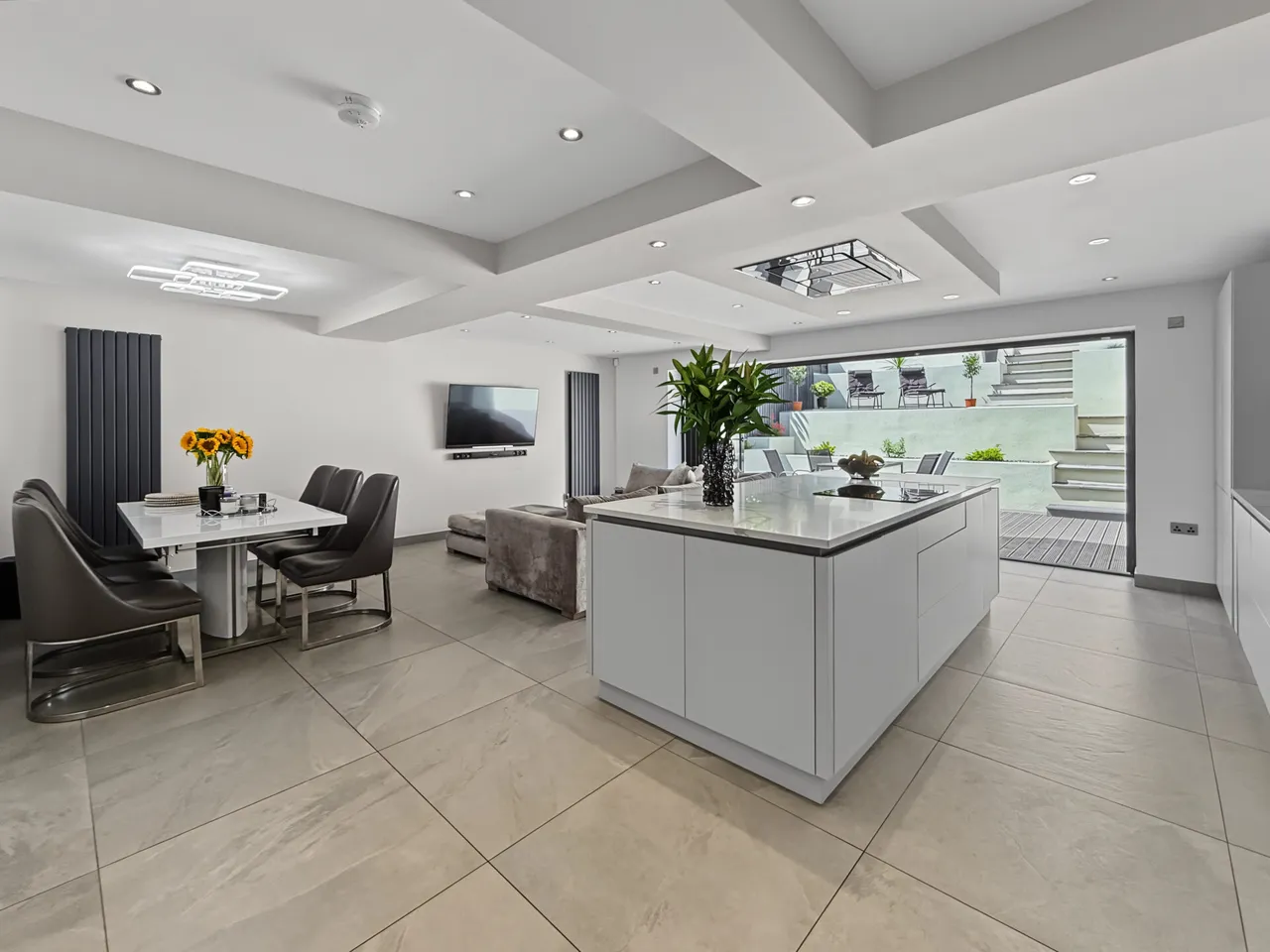 Butterstile Lane, Prestwich, M25, photo 2