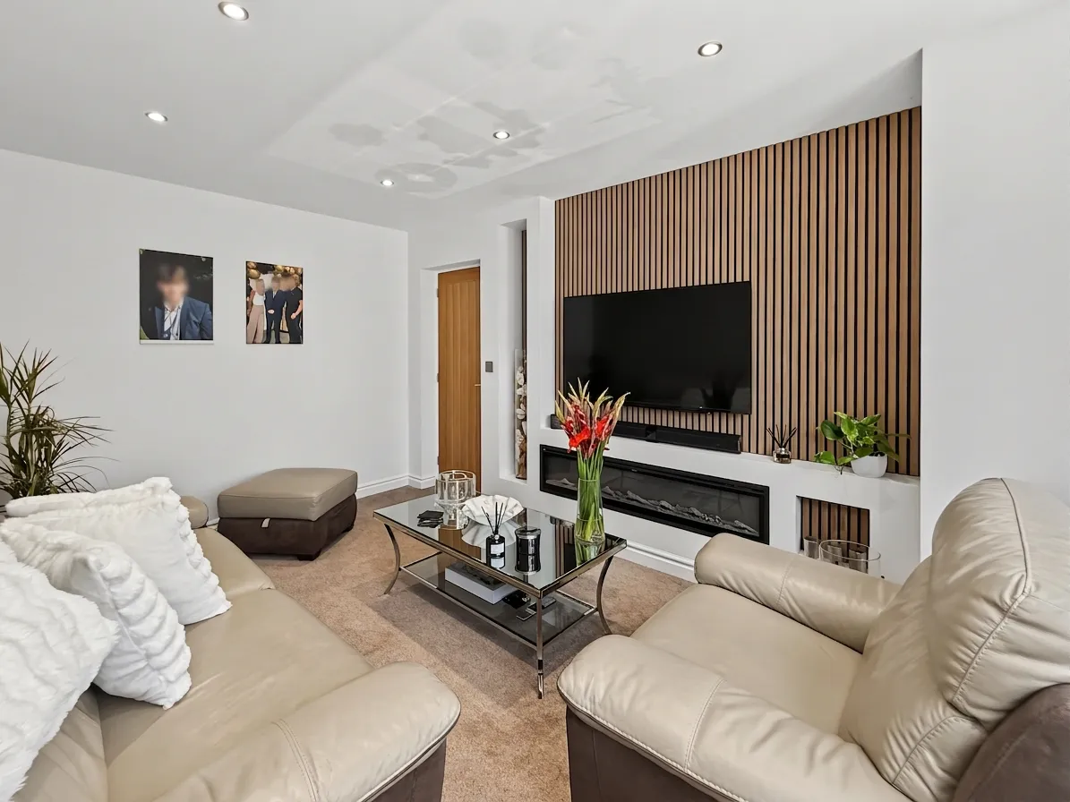 Butterstile Lane, Prestwich, M25, photo 3