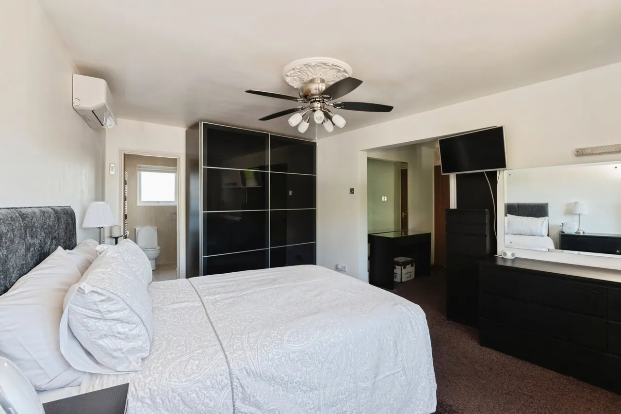 Brackley Crescent, Basildon, SS13, photo 13