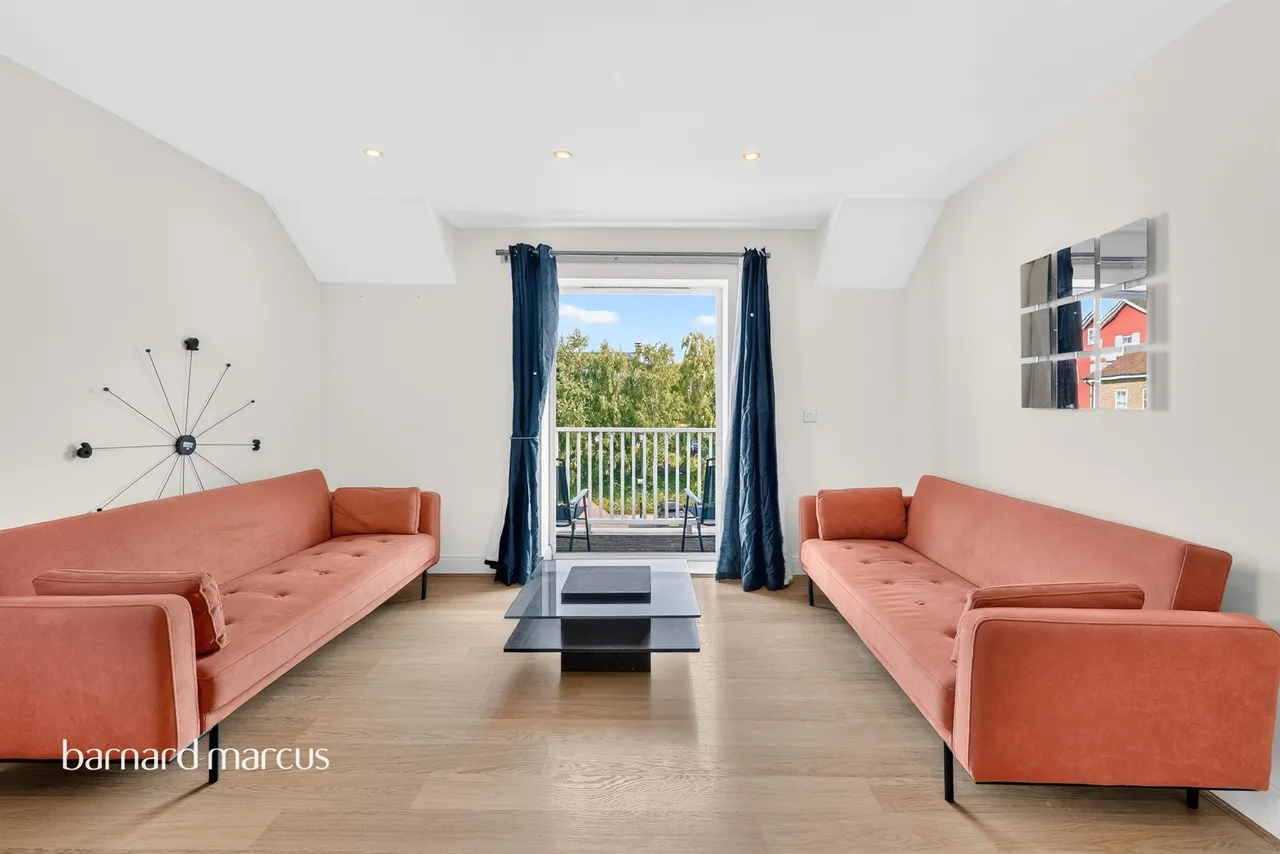 Beaumont Drive, Worcester Park, KT4, photo 8