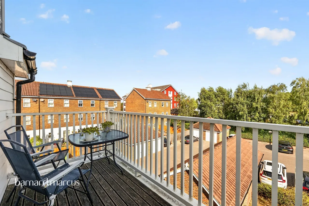 Beaumont Drive, Worcester Park, KT4, photo 14