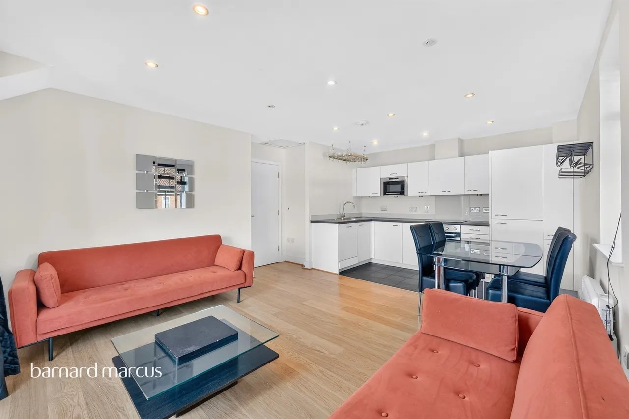 Beaumont Drive, Worcester Park, KT4, photo 5
