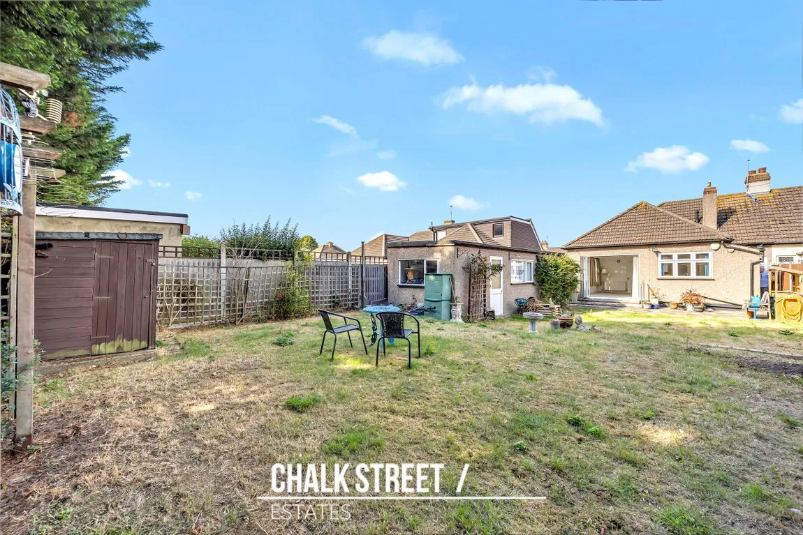 McIntosh Close, Romford, RM1, photo 13
