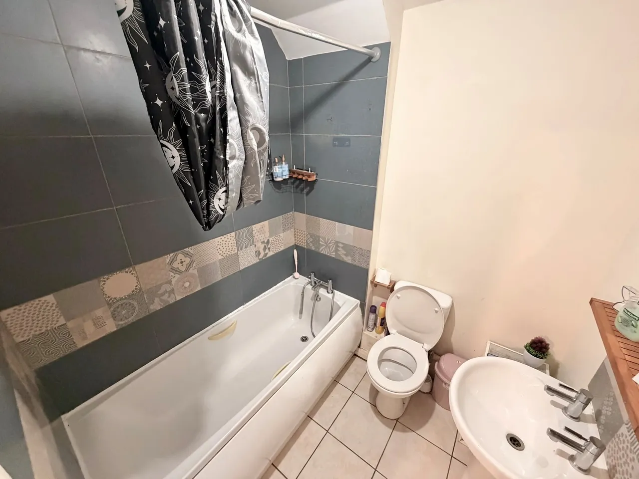 St Albans Court, LS9, photo 6