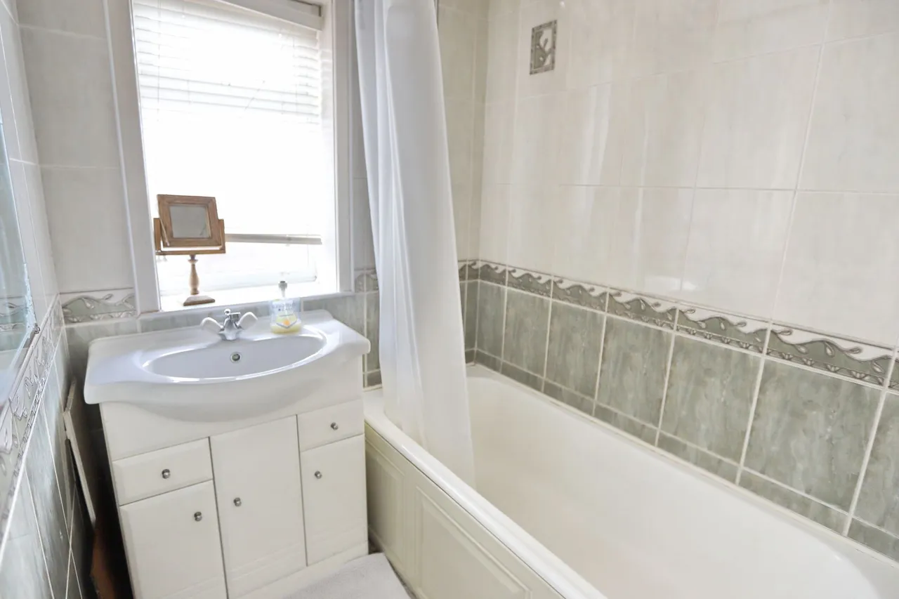 Warwick Avenue, Whitefield, M45, photo 17