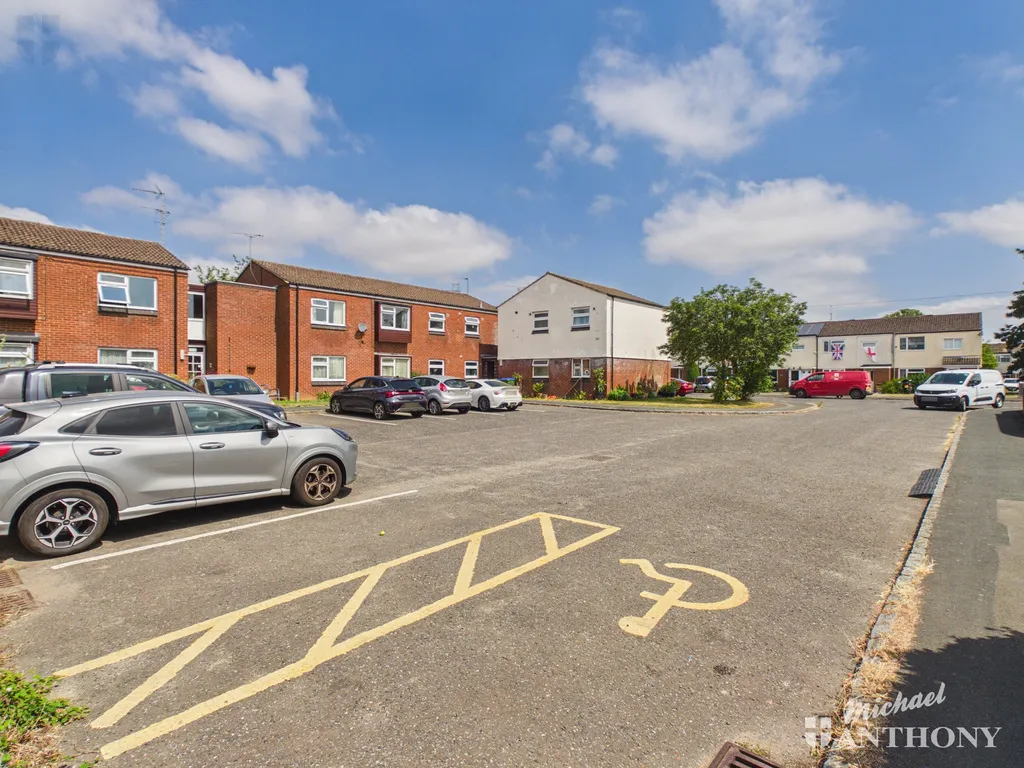 Runfurrow, Haddenham, Aylesbury, HP17 8JH, photo 8