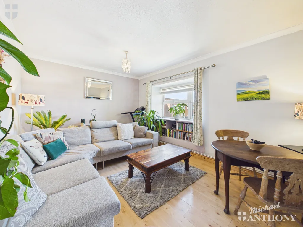 Runfurrow, Haddenham, Aylesbury, HP17 8JH, photo 9