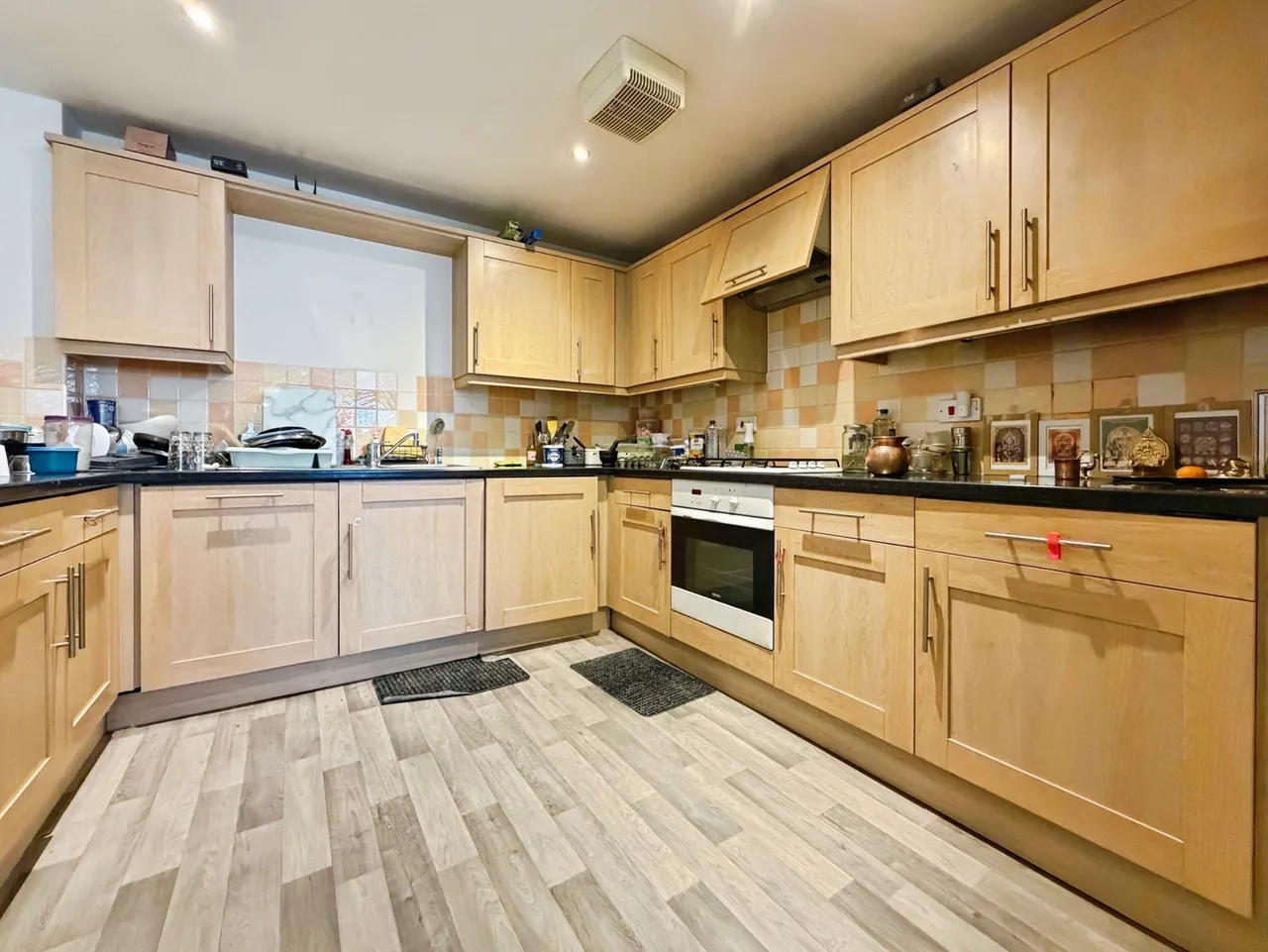 Queensmead, Farnborough, Hampshire, GU14 7SU, photo 5